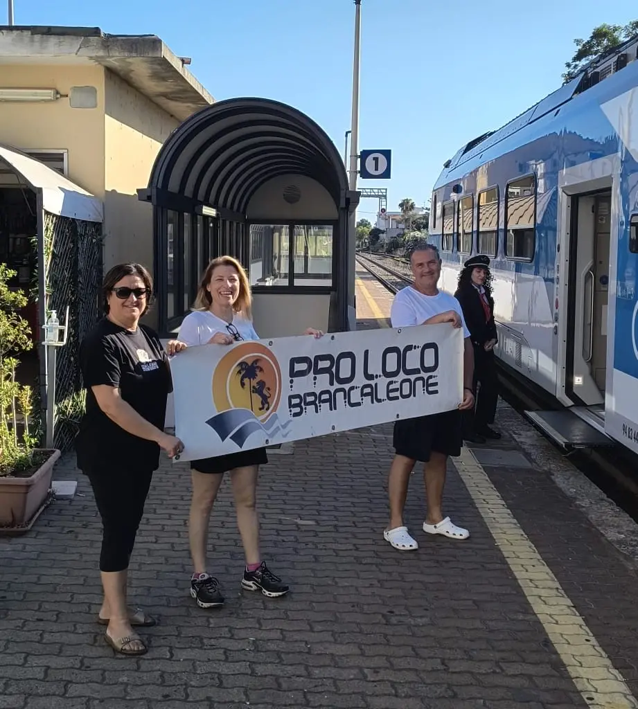 Nuovi collegamenti ferroviari, la Pro Loco di Brancaleone: «Un'opportunità per turismo e territorio»\n