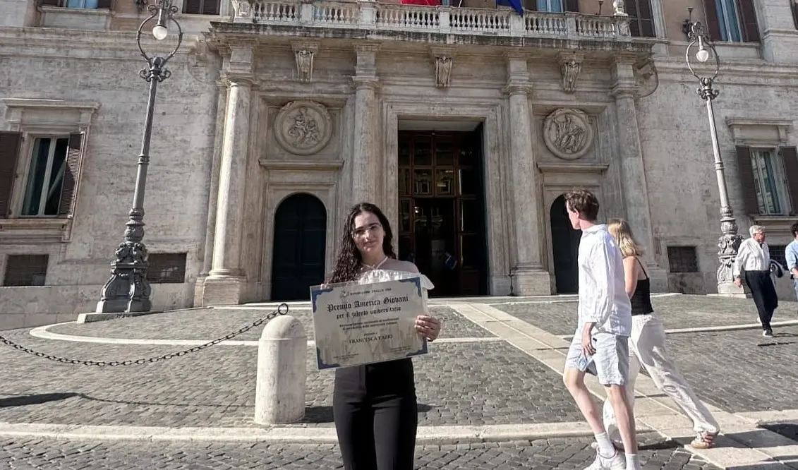 Francesca Fazio, da Piscopio alla Cina: Premio America Giovani per la brillante interprete e traduttrice vibonese\n