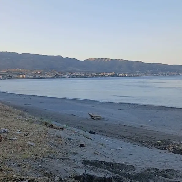 Reggio,\u00A0Maurizio Crea: «Apprezzamento al Sindaco Cannizzaro per la pulizia della spiaggia La Sorgente»\n