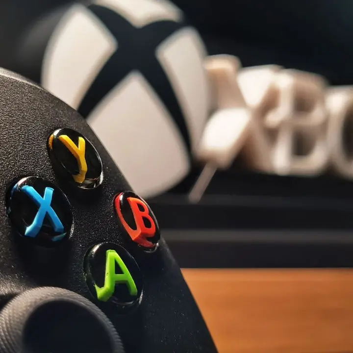 Microsoft licenzierà 4.800 dipendenti, quasi smantellata la divisione Xbox:\u00A0«Il business non è in salute»\n