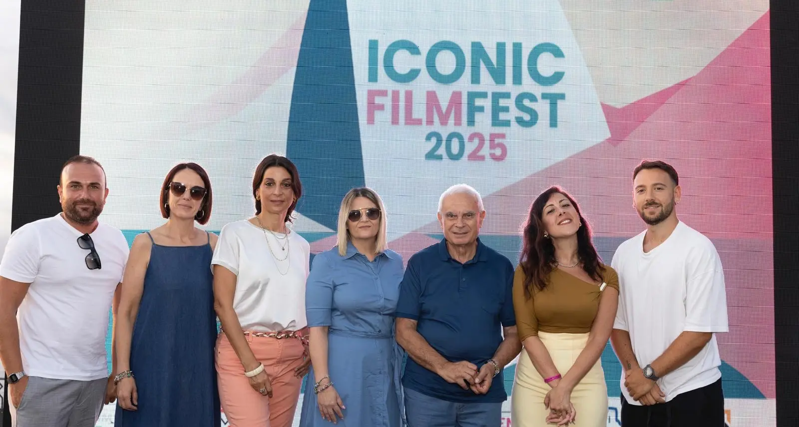 Iconic Film Fest torna a San Nicola Arcella: dal 22 al 25 luglio il borgo si trasforma in un cinema sotto le stelle\n