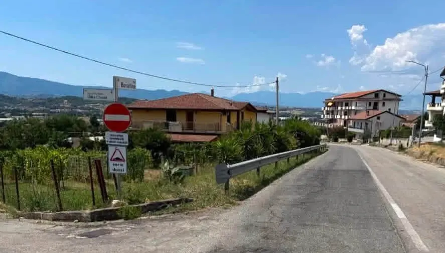 Parte la petizione per salvare la SP 247 Rose-Moccone: «Basta rattoppi, serve un piano di rilancio»\n