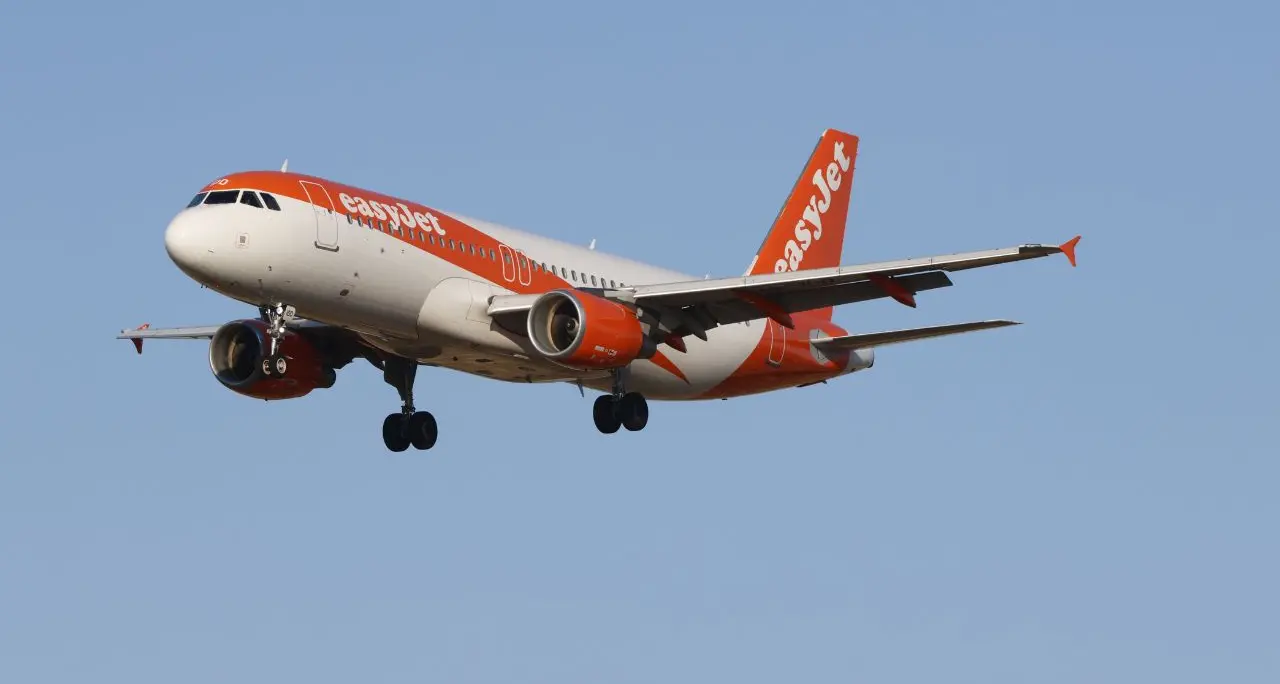 EasyJet passa di mano, ok all’accordo con Castlelake: l’operazione vale oltre 7 miliardi\n