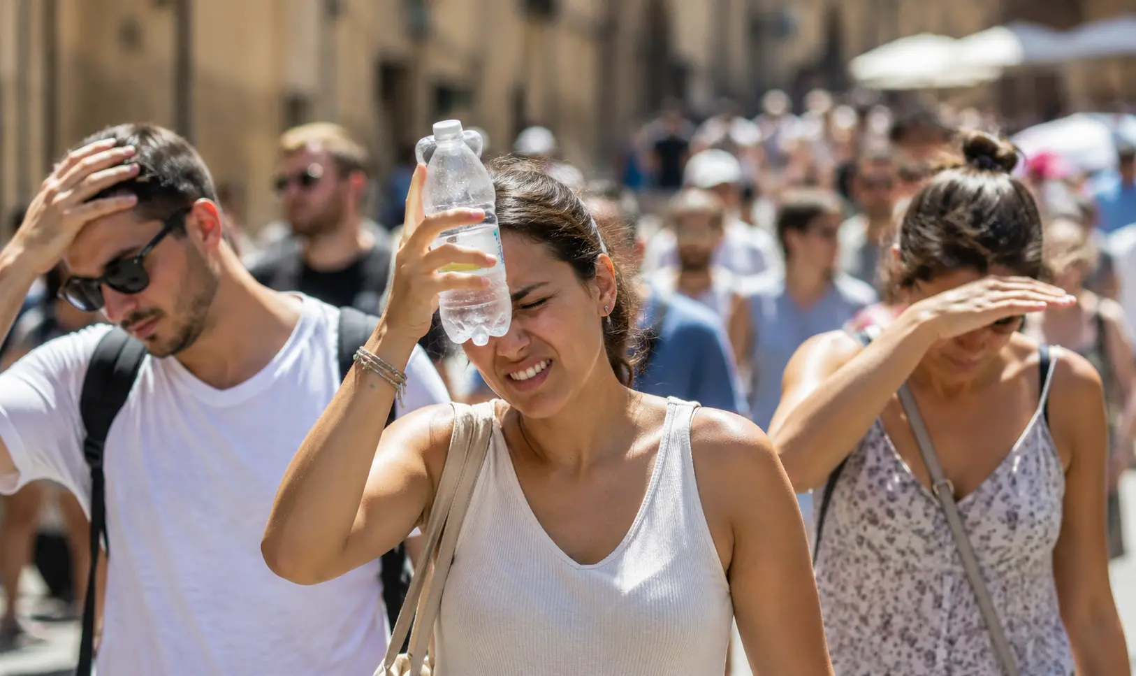 L'anticiclone africano si rafforza, ma la Calabria evita l'ondata di caldo estremo: punte fino a 39 gradi solo nelle aree interne\n