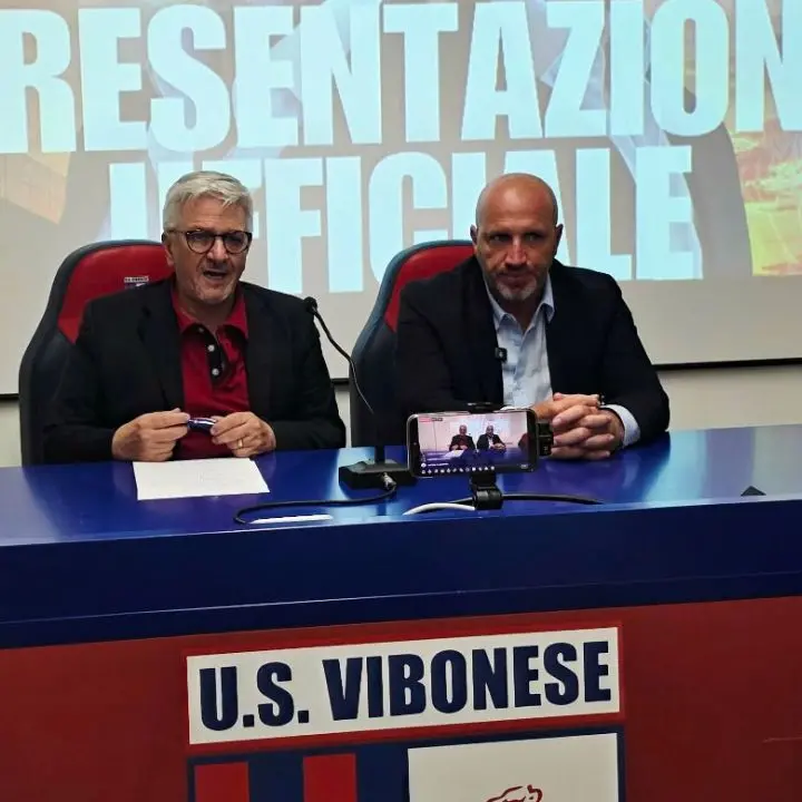 <p>Vibonese Calcio, mister Marra si presenta: «Si riparte da zero, spero di ricambiare la fiducia»</p>