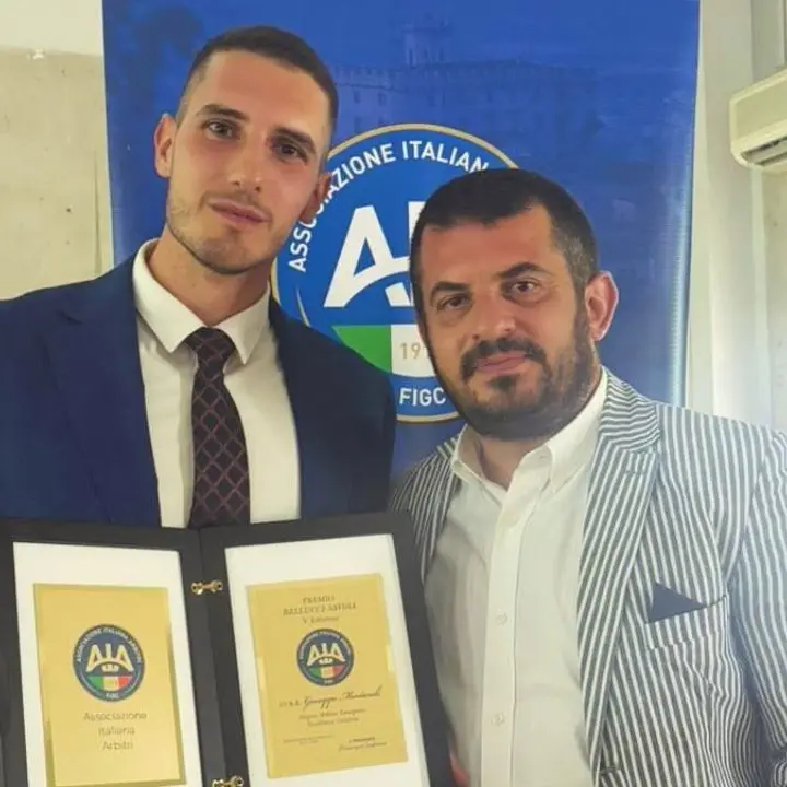 Dilettanti, il vibonese Montaruli \"fischietto d'oro\": premiato come miglior arbitro\u00A0dell'Eccellenza calabrese\n