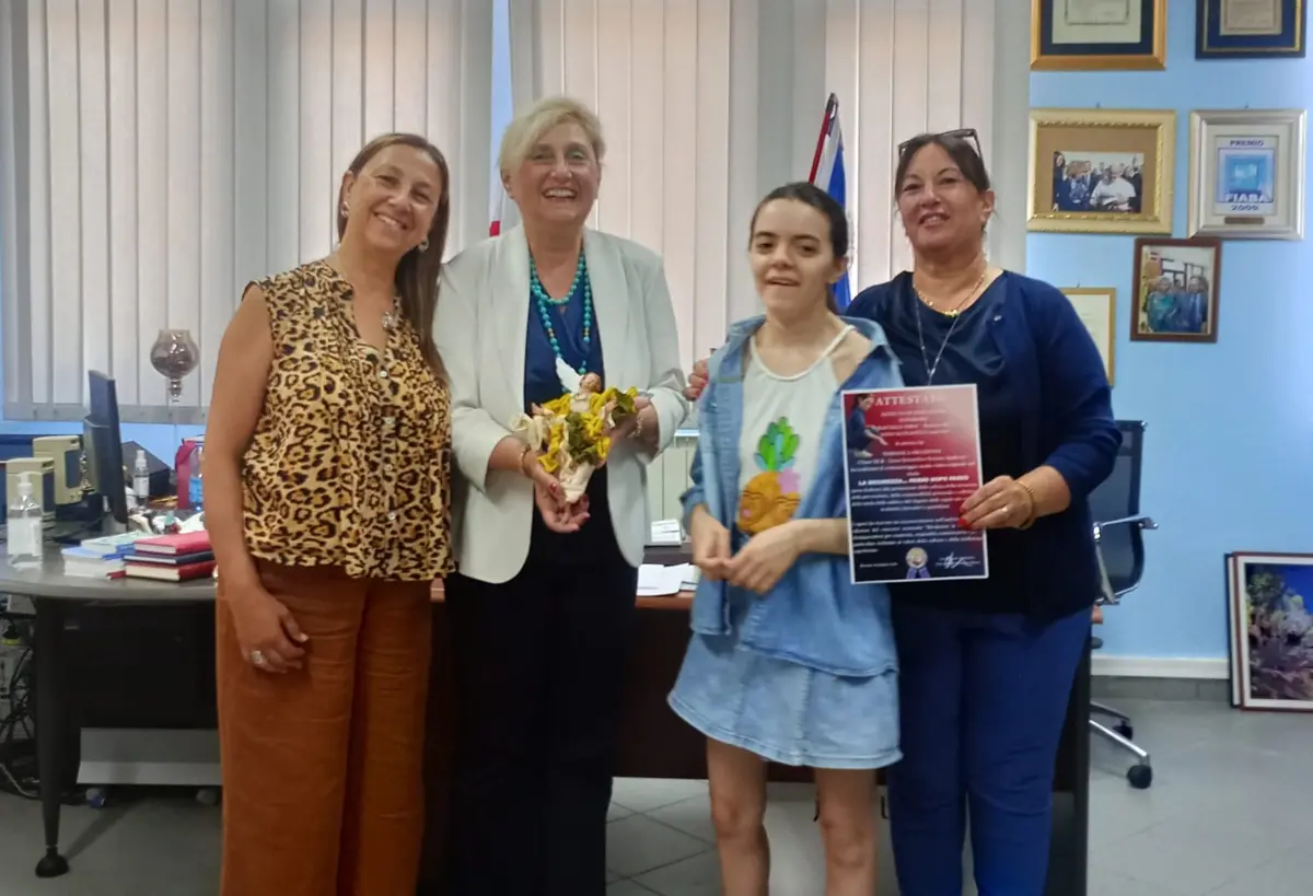 Rosarno, il premio alla \"Napoletanità\" a Veronica Melidona\n