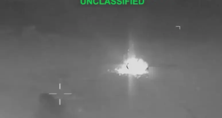 Escalation in Medio Oriente, gli Usa attaccano l'Iran dopo la crisi nello Stretto di Hormuz\n