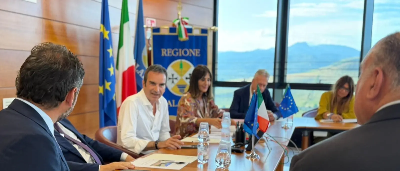 Sanità, borghi, scuola, welfare e agricoltura: la Giunta regionale approva un pacchetto di interventi che disegna le priorità della Calabria per i prossimi anni\n