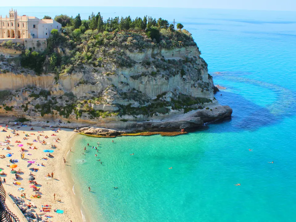 Tropea tra le mete preferite degli italiani: terza per i soggiorni in coppia e nella top ten dei viaggi di gruppo