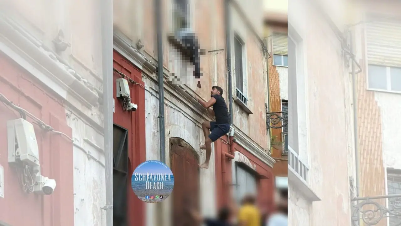 Corigliano, il gesto eroico di un ragazzo che evita la tragedia: donna salvata prima del salto nel vuoto\n