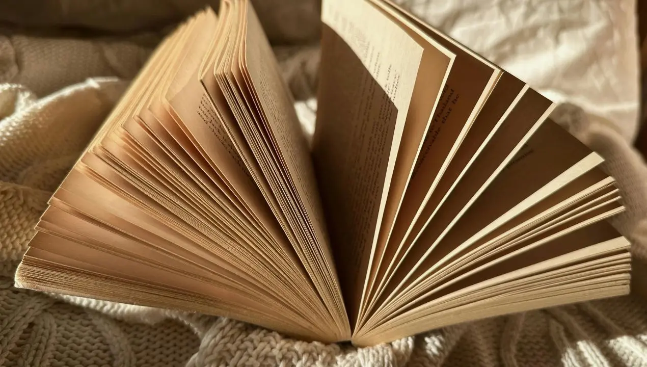 A Vibo Marina torna Ti porto un libro: ad aprire la rassegna\u00A0Anna Mallamo e il suo romanzo Col buio me la vedo io\n