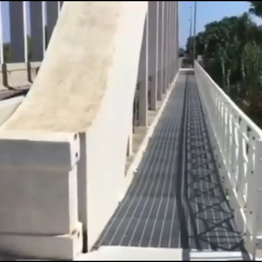 Completata a Badolato la nuova passerella pedonale sul ponte Vodà, Anas:\u00A0«Intervento strategico per aumentare la sicurezza»\n