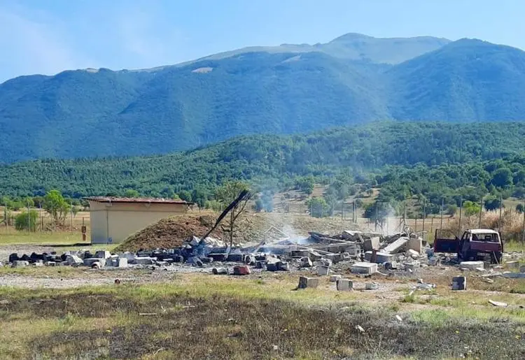 Rieti, esplosione in fabbrica fuochi d'artificio: morti madre e figlio\n