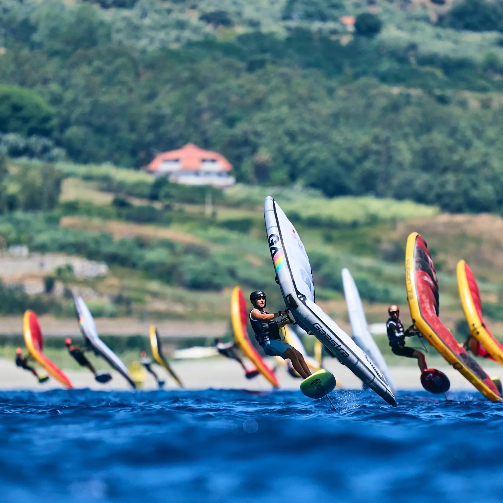 A Gizzeria il Wingfoil Racing World Cup,\u00A0inaugurata la prima tappa di Coppa del\u00A0Mondo in Calabria\n