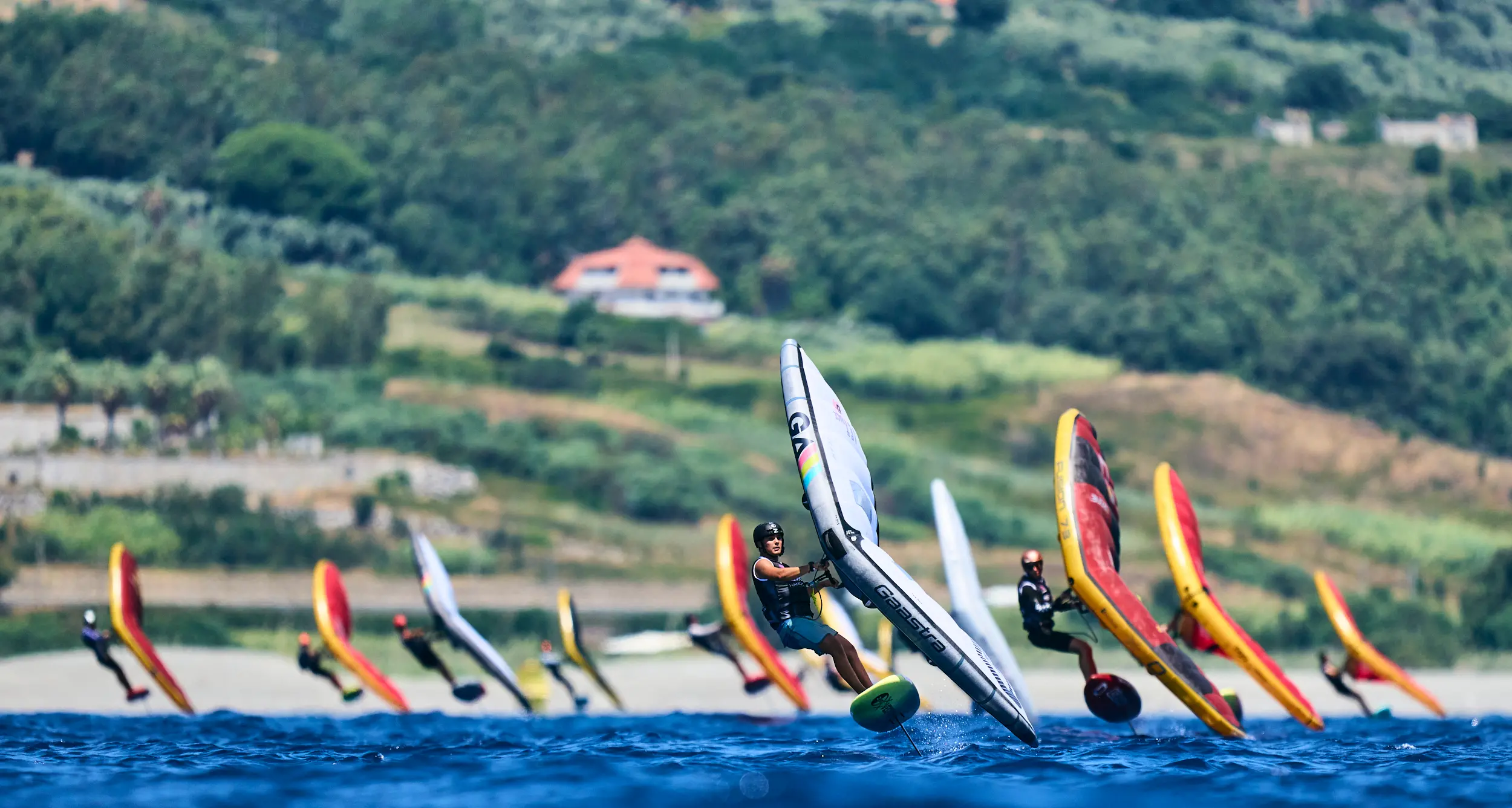 A Gizzeria il Wingfoil Racing World Cup,\u00A0inaugurata la prima tappa di Coppa del\u00A0Mondo in Calabria\n