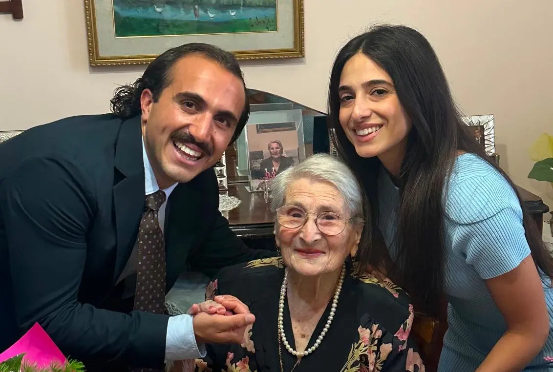 Reggio celebra i 100 anni di nonna Melina\n