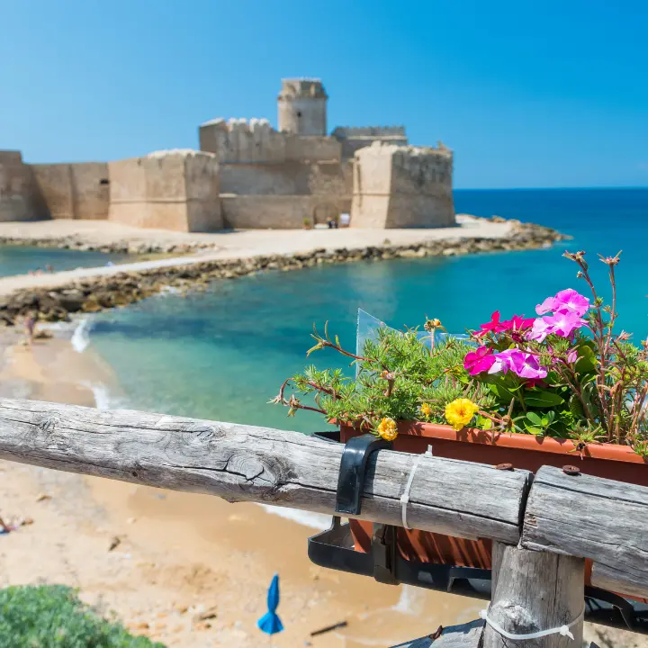 Cresce il turismo in Calabria, l’esperto:\u00A0«La vera sfida è capire come possa trasformarsi in sviluppo stabile»\n