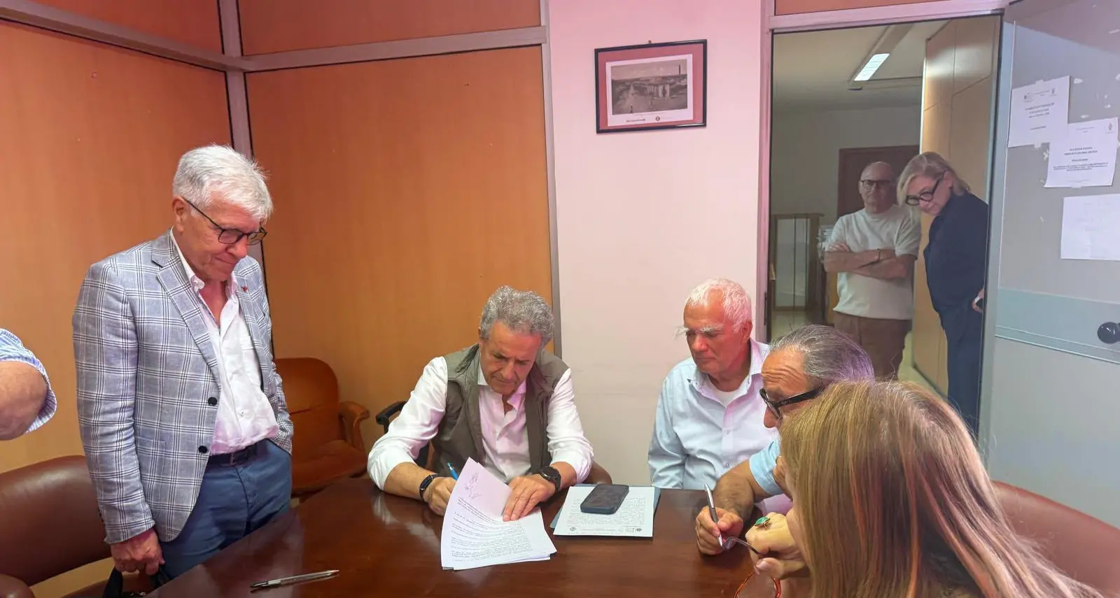 Sanità, intesa a Crotone tra Asp e medici di base per le Case di Comunità:\u00A0più servizi sul territorio per garantire cure vicine ai cittadini\n