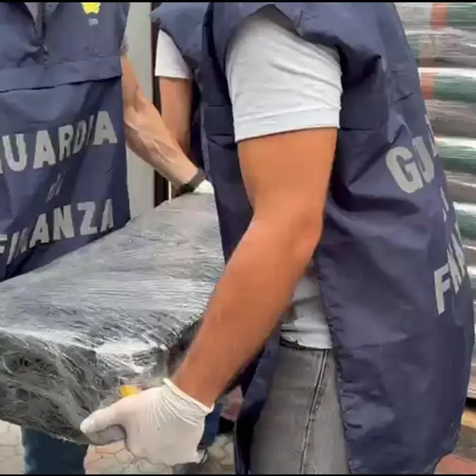 Al porto di Gioia Tauro\u00A0sequestrati oltre 113 kg di cocaina purissima proveniente dal Sud America