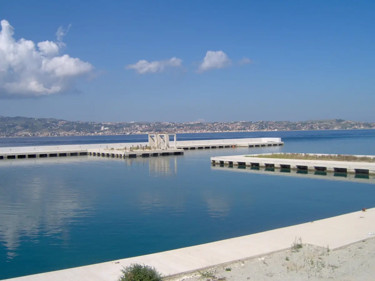 Futuro Nazionale Comitato 1112 Reggio Calabria denuncia il\u00A0caos nautica nello Stretto: «Dinieghi a Villa, speculazioni al +30% e \"guerre\" tra gestori»\n