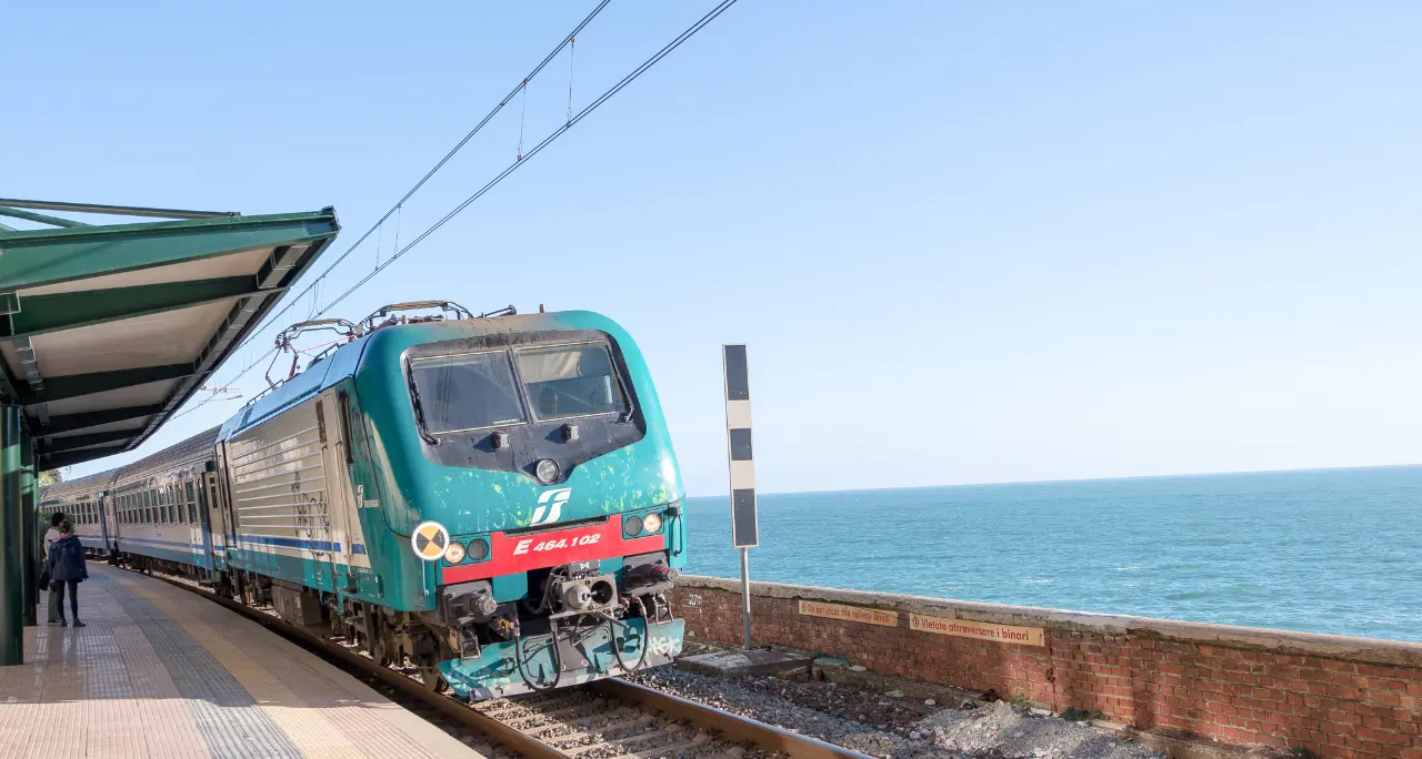 Vinitaly and the City a Reggio Calabria, Trenitalia potenzia i collegamenti con 8 treni straordinari\n