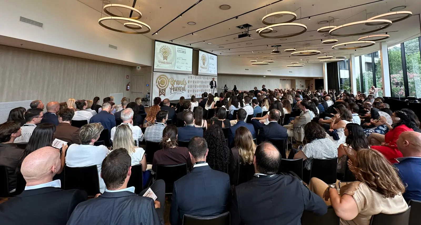 Le aziende Caffo e Fiorillo premiate agli “Oscar” del largo consumo: il Vibonese sale sul palco dei grandi brand\n