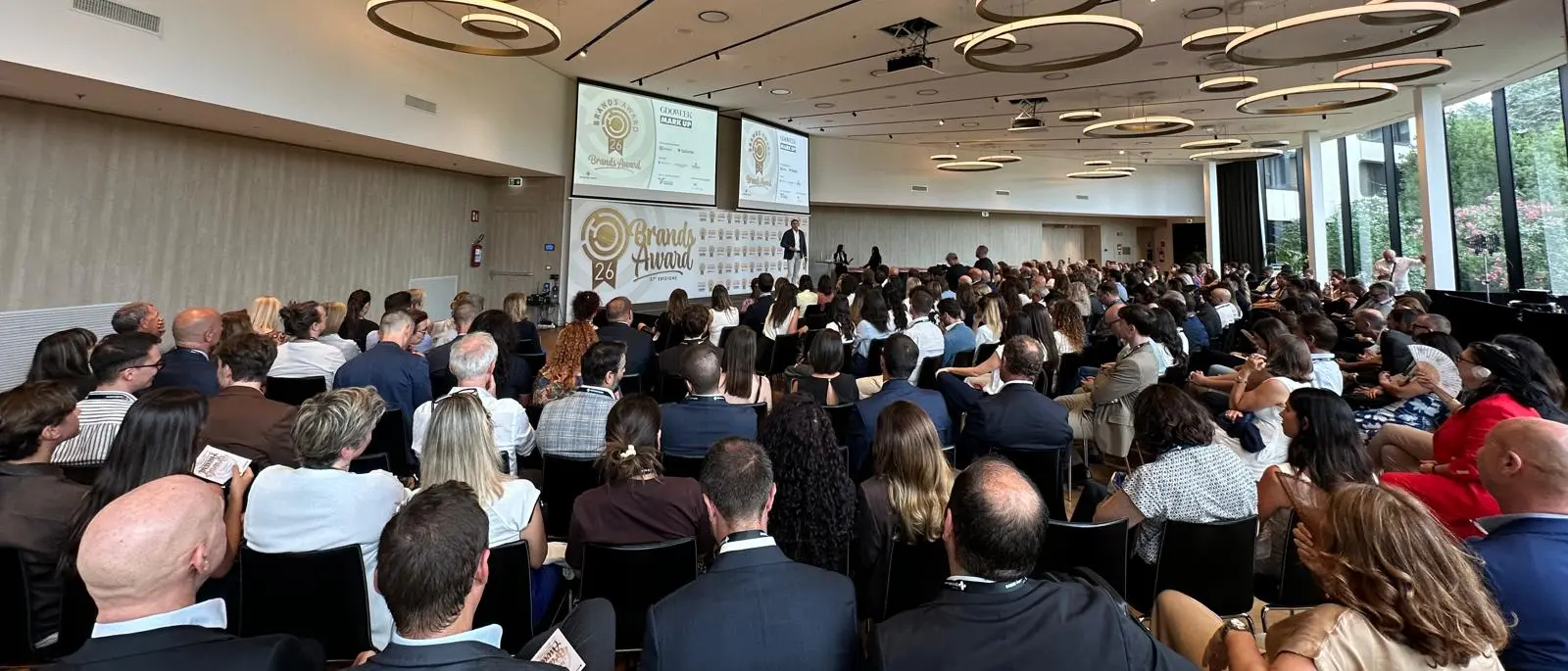 Le aziende Caffo e Fiorillo premiate agli “Oscar” del largo consumo: il Vibonese sale sul palco dei grandi brand\n