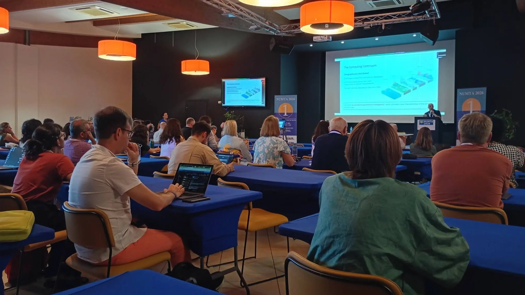 <p>Un momento dell'evento</p>\\n