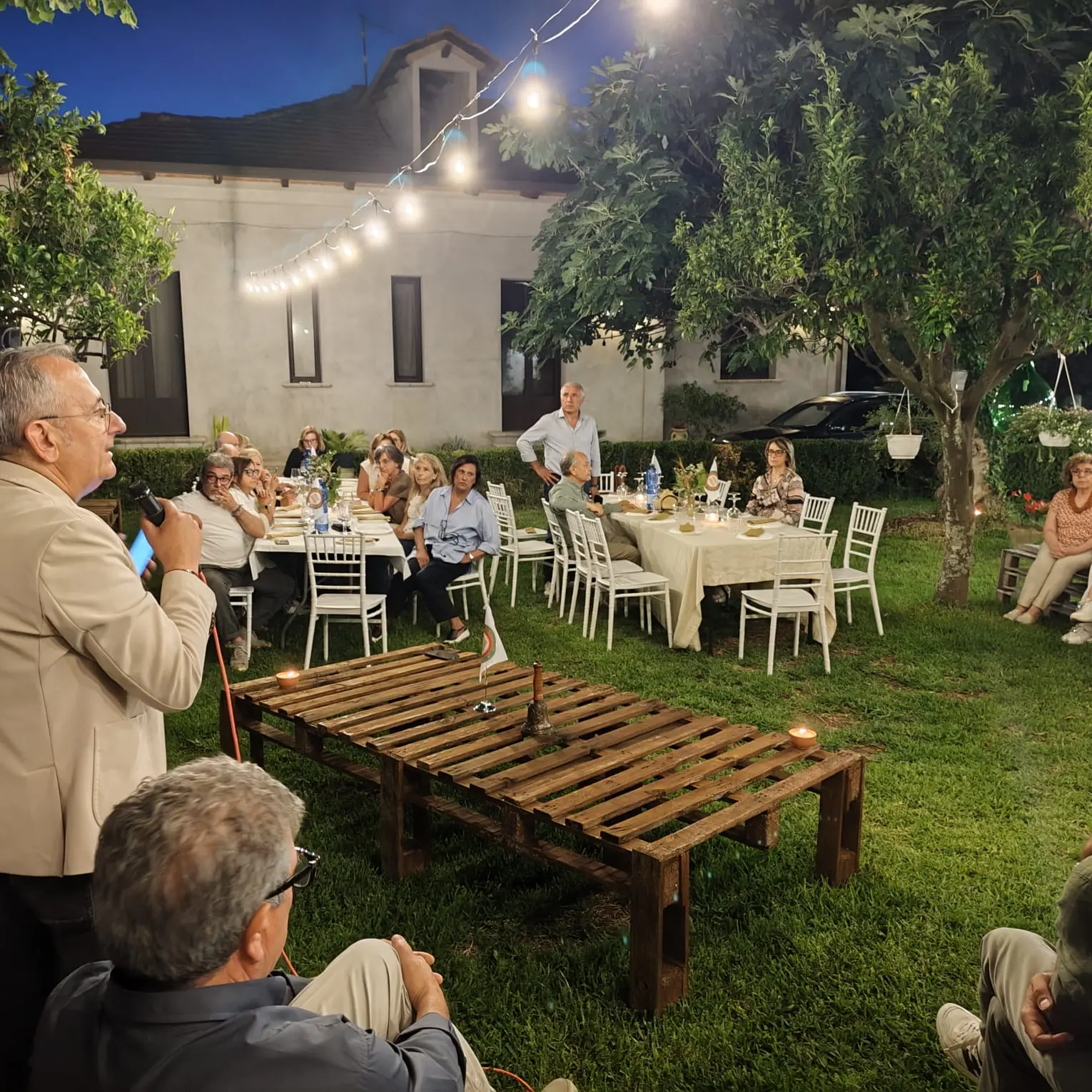 Dalla memoria delle campagne alla sfida della sostenibilità, alle Tenute De Giglio l'Accademia Italiana della Cucina racconta il futuro del territorio attraverso le sue eccellenze\n