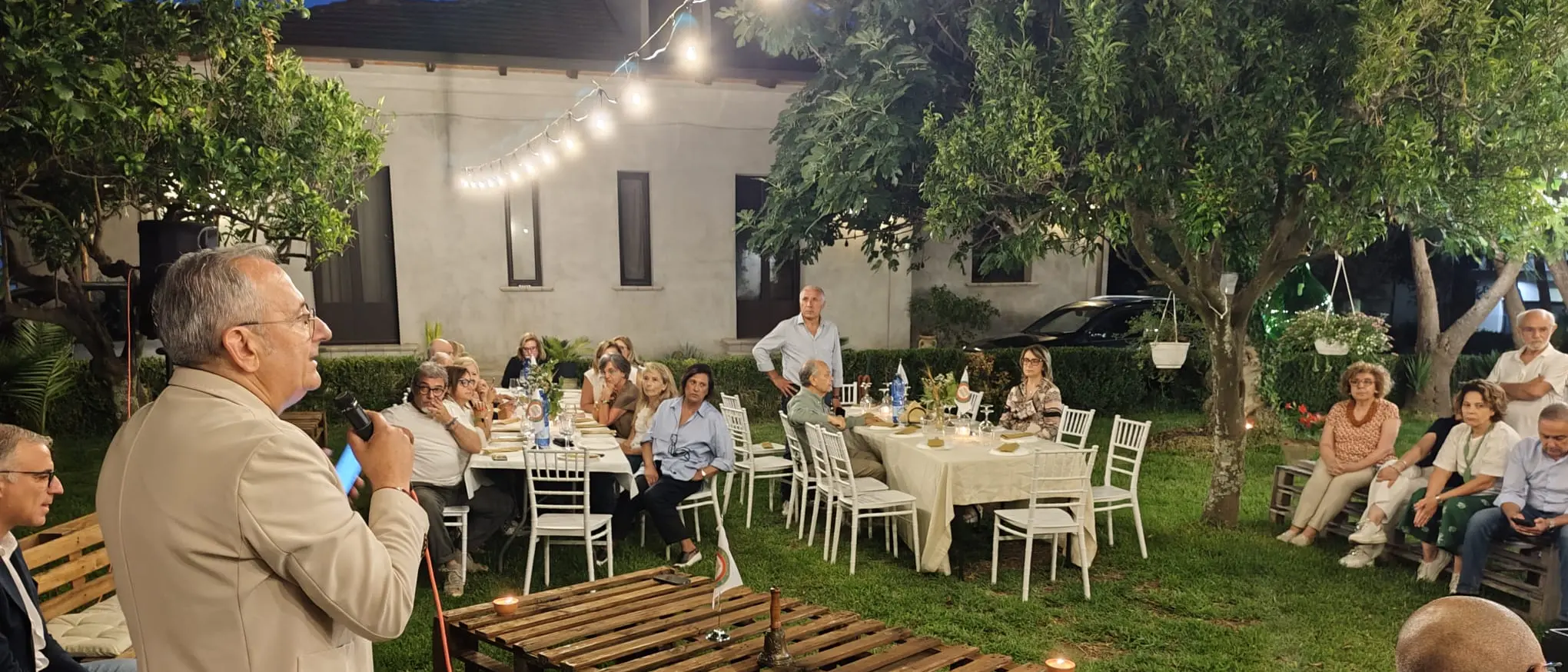 Dalla memoria delle campagne alla sfida della sostenibilità, alle Tenute De Giglio l'Accademia Italiana della Cucina racconta il futuro del territorio attraverso le sue eccellenze\n