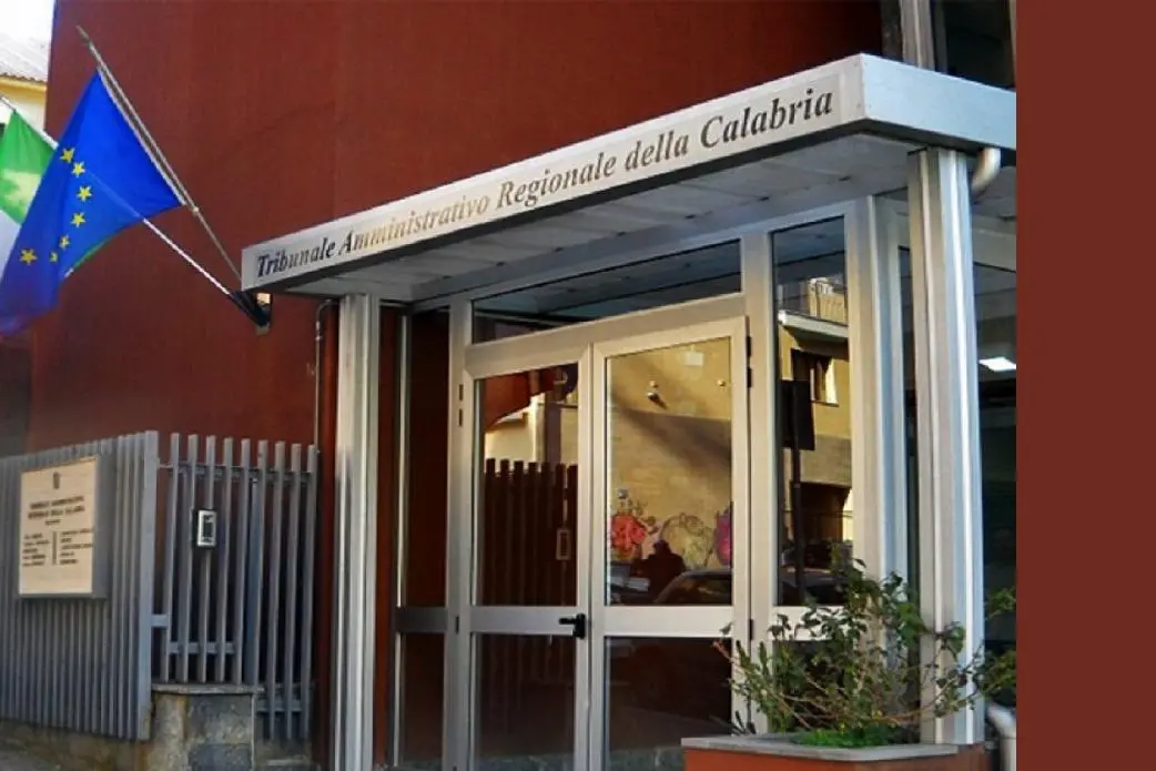 Aterp\u00A0Calabria, il Tar conferma il regolamento dell’Avvocatura: «Legittima la riorganizzazione»\n\n\n