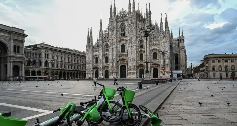 «Che hai da guardare? Sono uomo e musulmano», e la\u00A0sfregia: fermato a Milano un 27enne algerino. Il giorno prima era stato arrestato e rilasciato\u00A0\n
