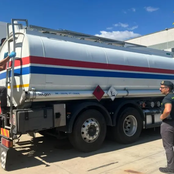 <p>Nel Vibonese sequestrata autobotte con carico irregolare: due denunciati</p>