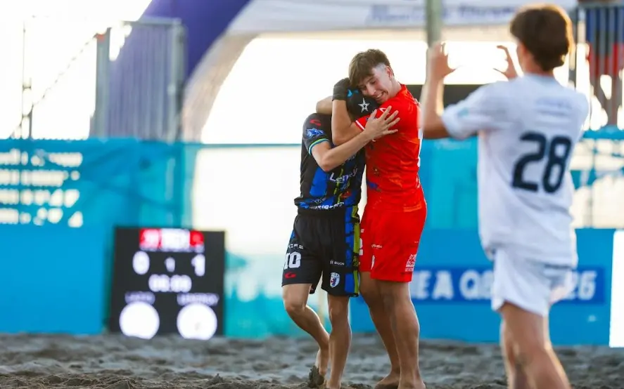 Beach Soccer Under 20 a Praia a Mare, Pisa e Napoli si giocano la Coppa Italia