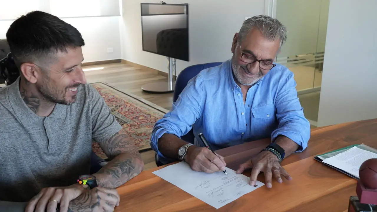 Crotone calcio,\u00A0Leandro Greco è il nuovo allenatore: c’è l’accordo\n