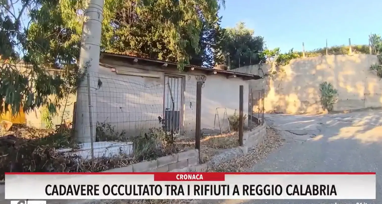 Cadavere occultato tra i rifiuti a Reggio Calabria