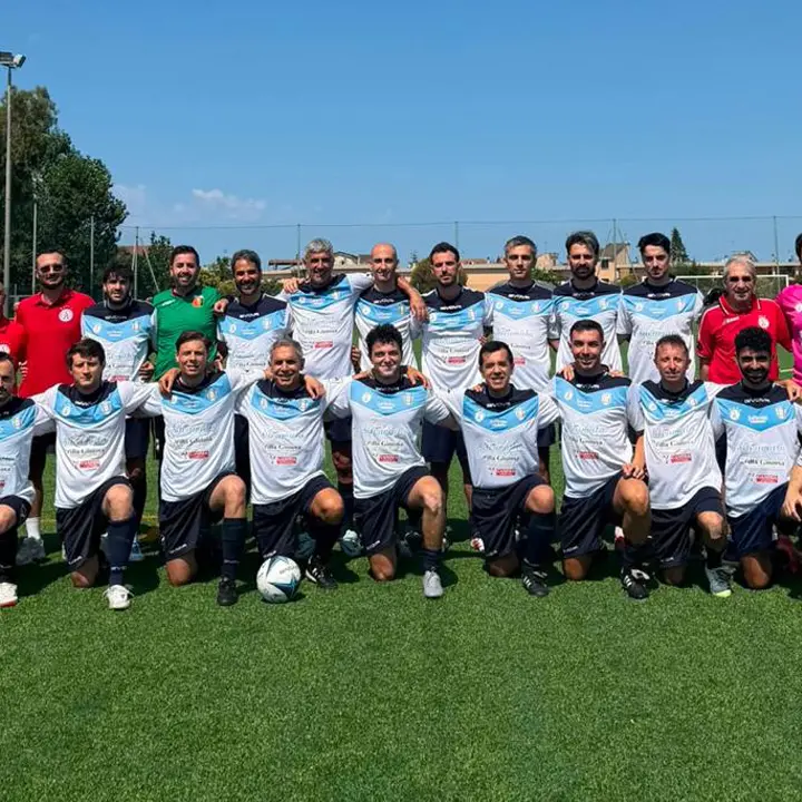 I medici-calciatori di Cosenza conquistano il sesto scudetto: Palermo Medica battuta 2-0 in finale\n