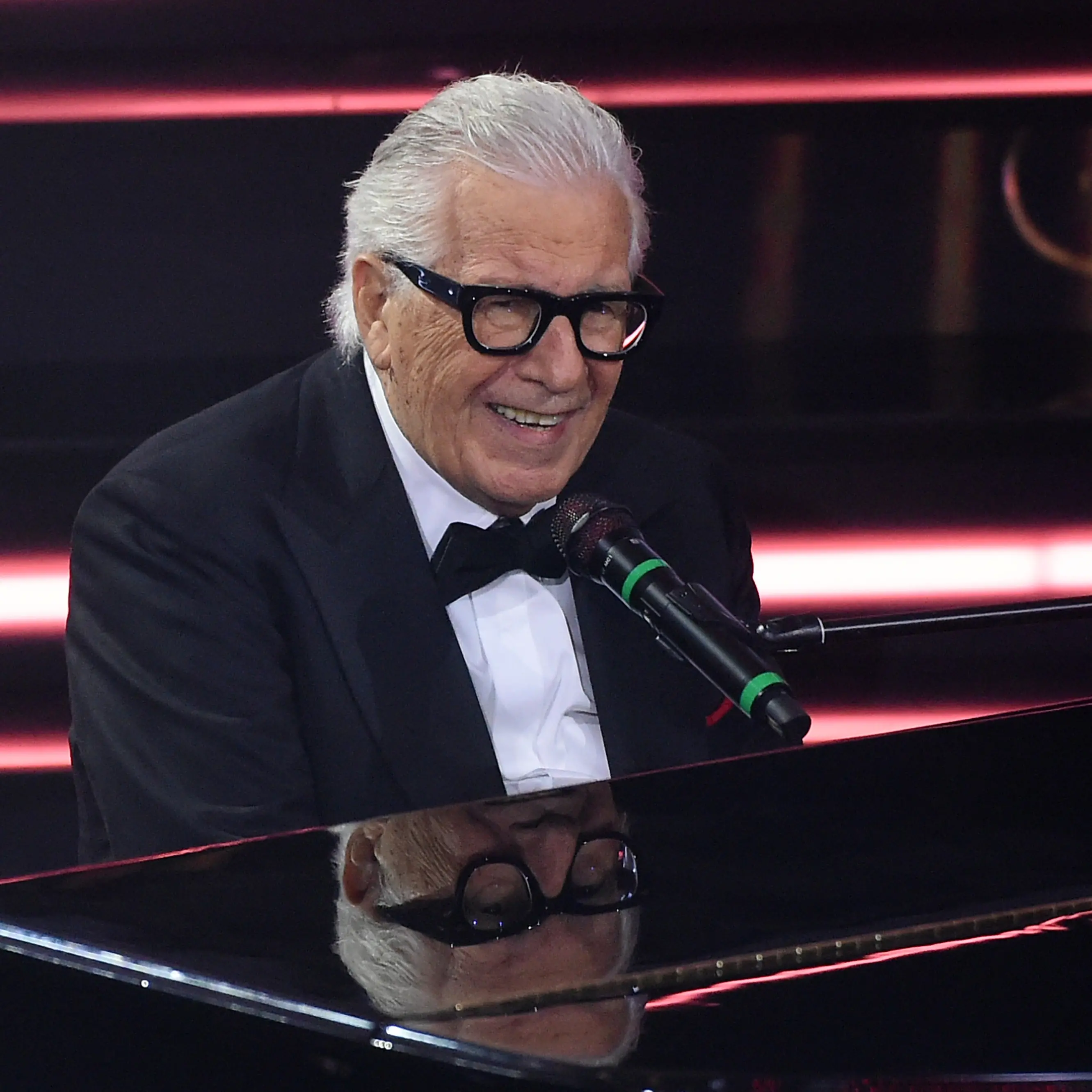 È morto Peppino di Capri, addio al cantante di Champagne: aveva 87 anni\n