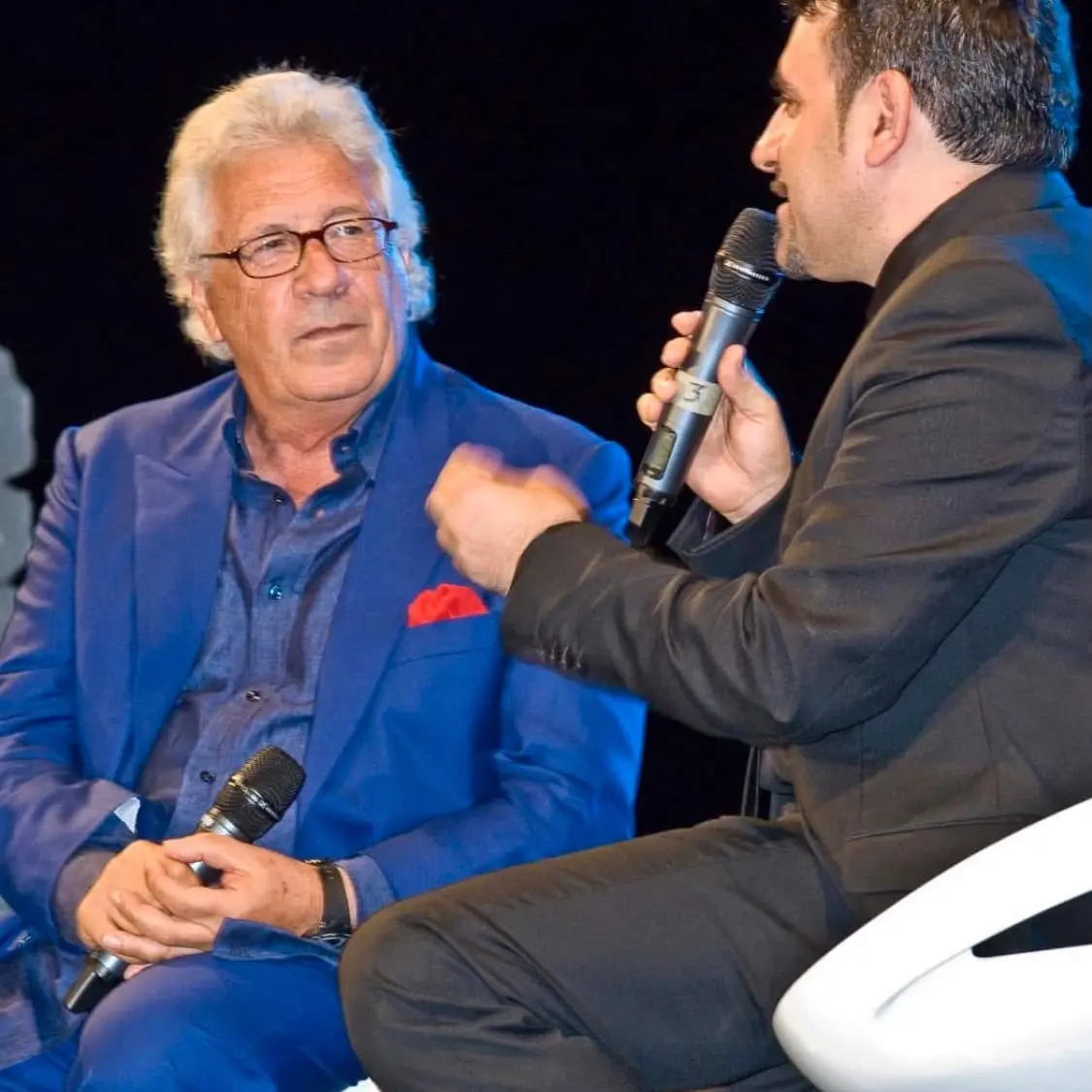 Ciao, Maestro: il ricordo di un artista gentile che ha segnato la canzone italiana\n