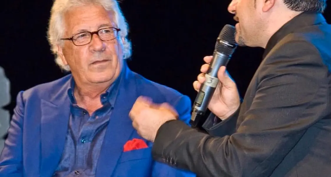 Ciao, Maestro: il ricordo di un artista gentile che ha segnato la canzone italiana\n