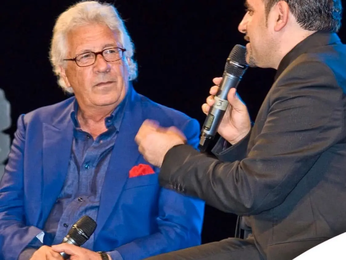 Ciao, Maestro: il ricordo di un artista gentile che ha segnato la canzone italiana