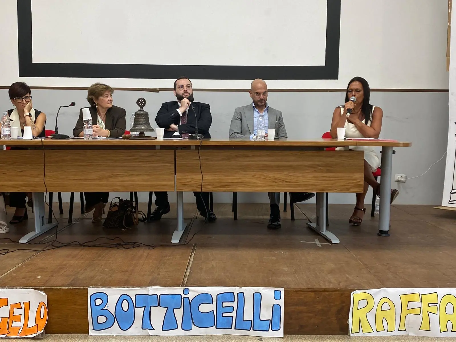 Minori e digitale, il Garante metropolitano Festicini detta la linea da Condofuri: «Il web non sia una giungla»\n