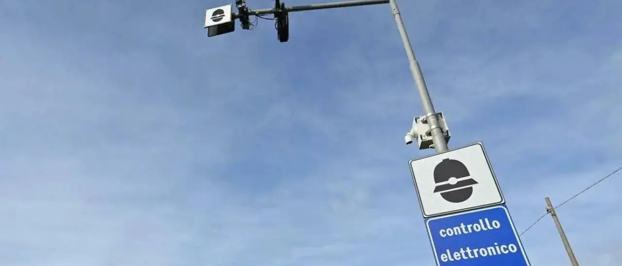 Autovelox, ecco dove si incassa di più in Calabria: oltre 17,3 milioni di euro nel 2025\n