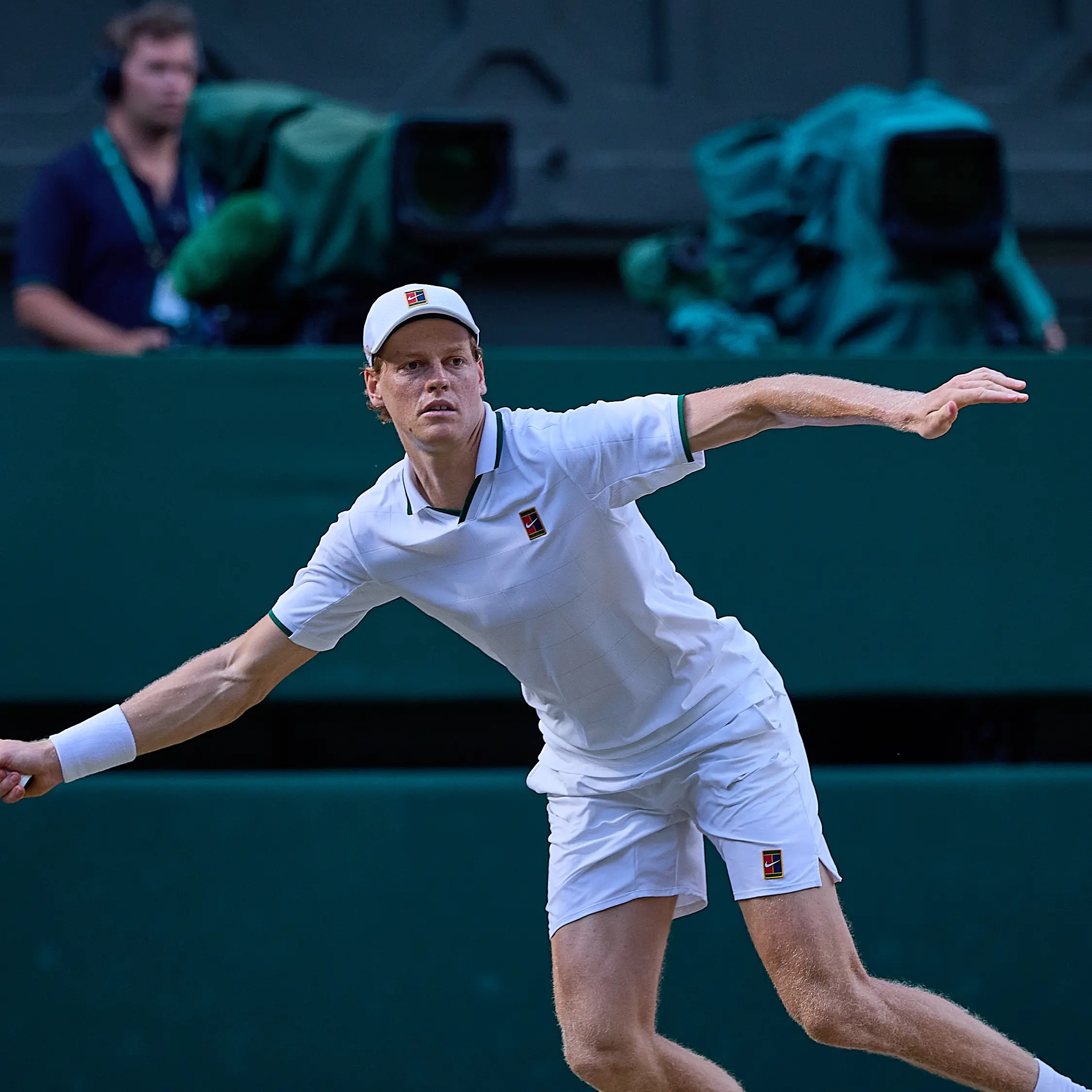 Sinner Re a Londra, vince Wimbledon e difende il titolo: battuto Zverev\n