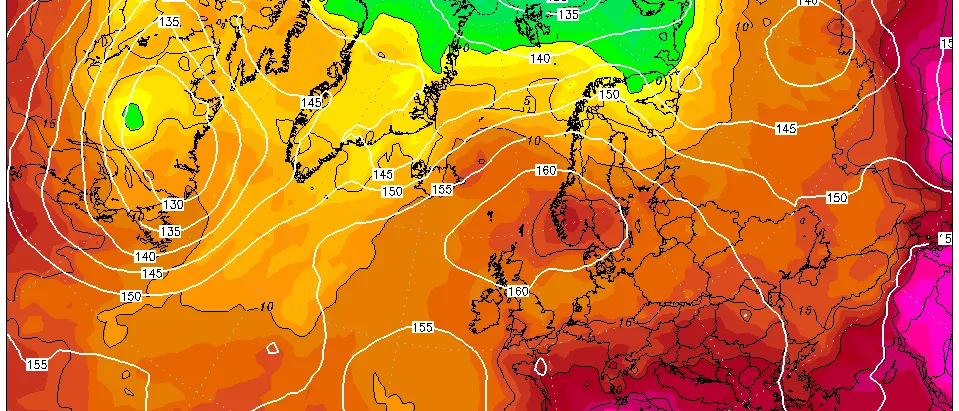 Sta per arrivare l’ondata di caldo estremo in Calabria con picchi di 43 gradi: afa e notti tropicali non daranno tregua\n