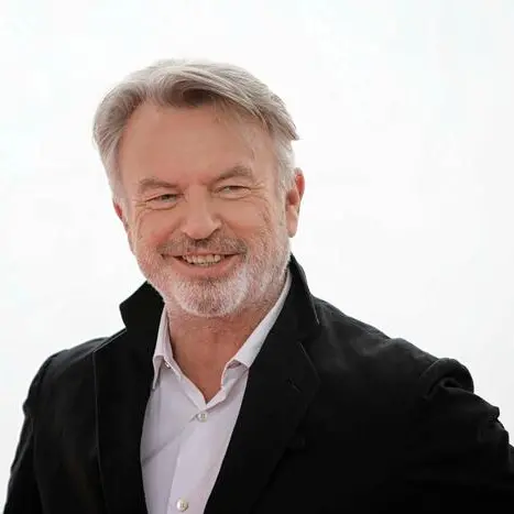 Addio a Sam Neill, volto iconico di Jurassic Park: l’attore aveva 78 anni\n