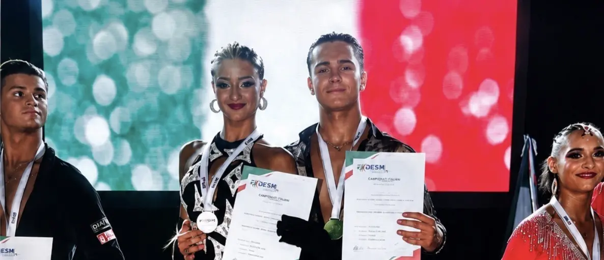 Reggio Calabria sul tetto della danza sportiva: Falbo e Violi conquistano la Super Coppa FIDESM\n