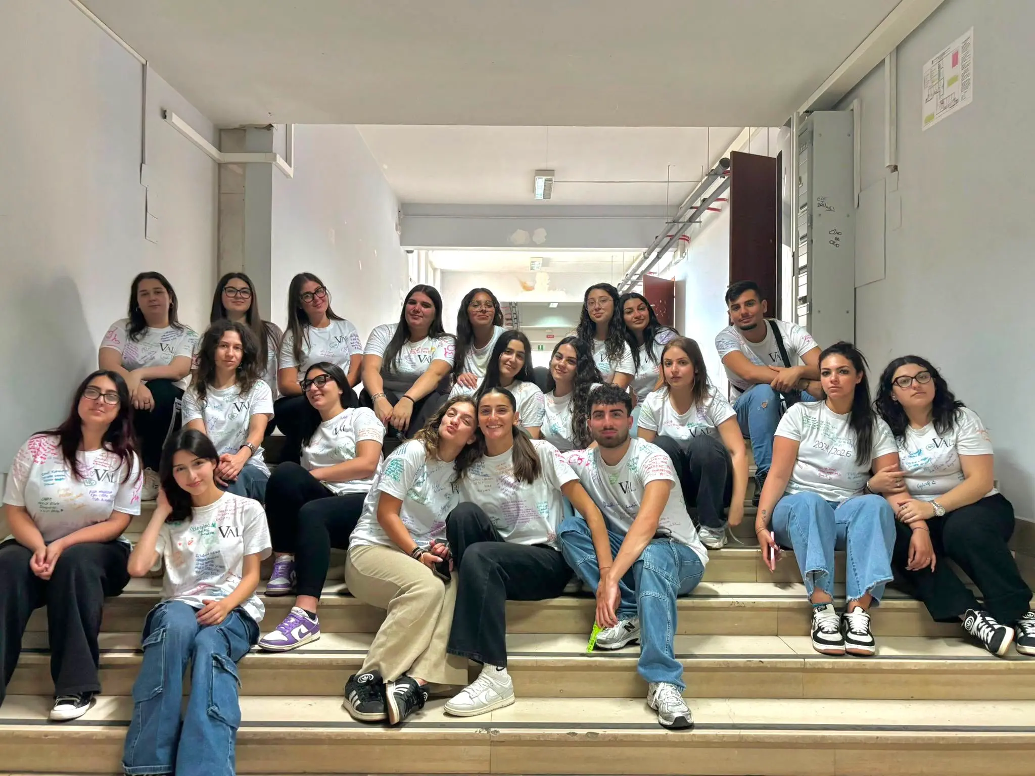 Palmi, l’Istituto Einaudi-Alvaro celebra i suoi talenti: pioggia di 100 e lodi agli esami di maturità\n