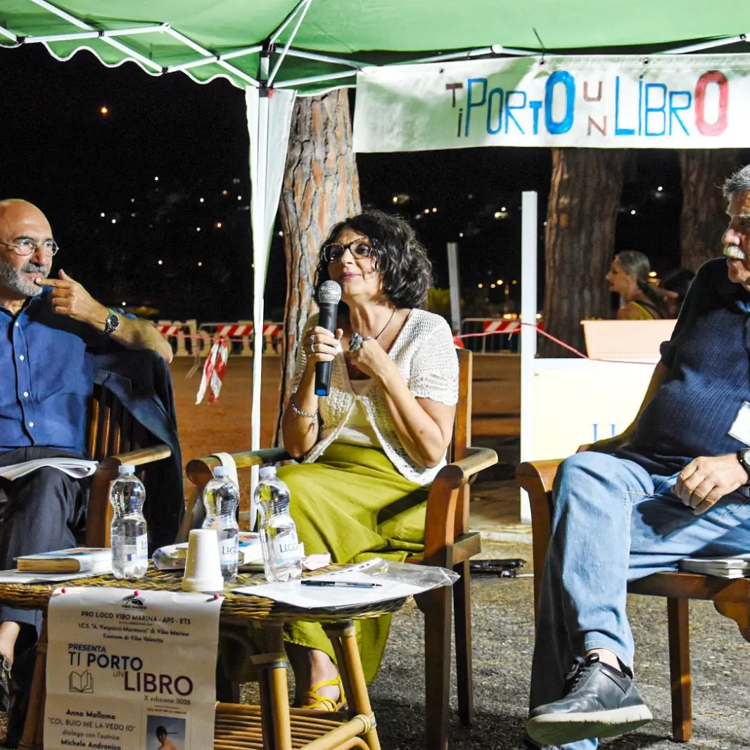 Pro Loco di Vibo Marina, Anna Mallamo inaugura la decima edizione di “Ti Porto un libro”\n